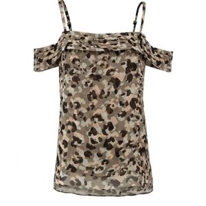 Cabi tiered cold shoulder top -XS